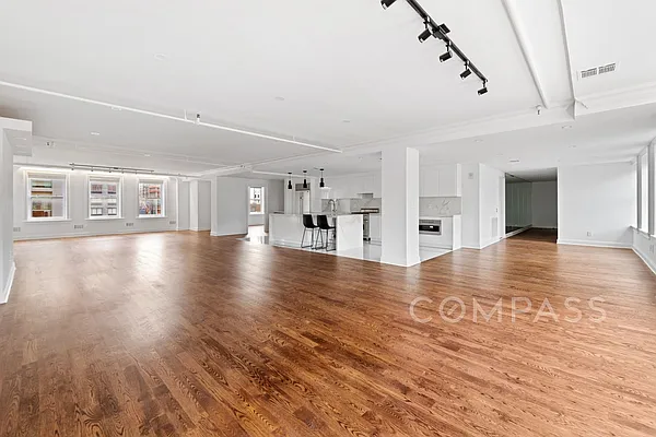 Rented by Compass | media 31