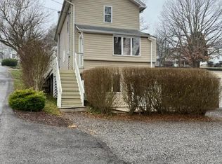 339 Poplar St, Tarentum, PA 15084