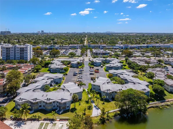 1667 NE Miami Gardens Dr APT 145, Miami, FL 33179