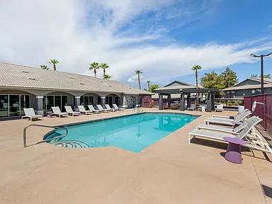 Pool | Paisley