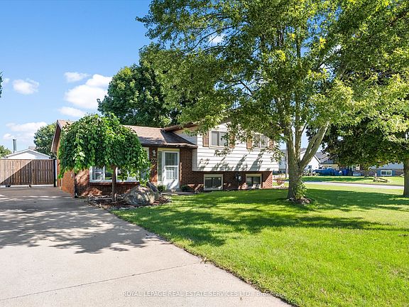 2nd image of 272 Taylor Rd
