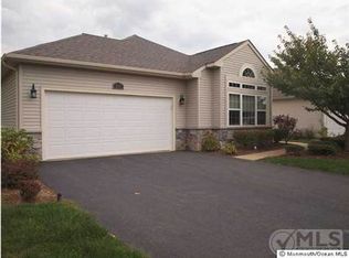 136 Orleans Rd, Monroe Twp, NJ 08831