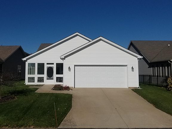 2nd image of 2455 Estancia Ln