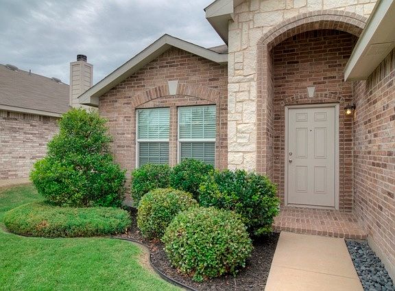 3rd image of 12721 Northern Pine Dr