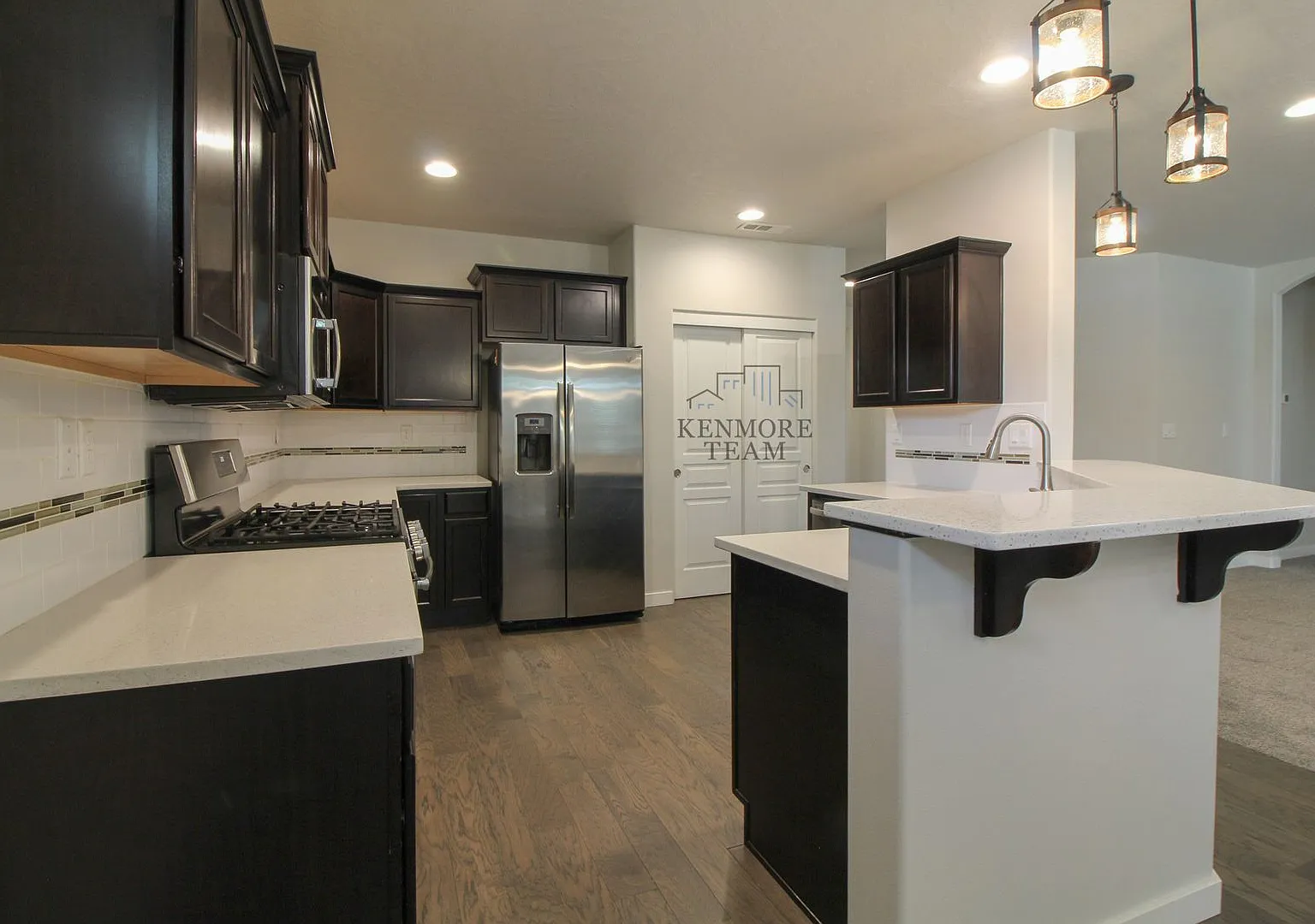 3 Bedroom, 2 Bath Home in Kennewick Southridge — Photo 4