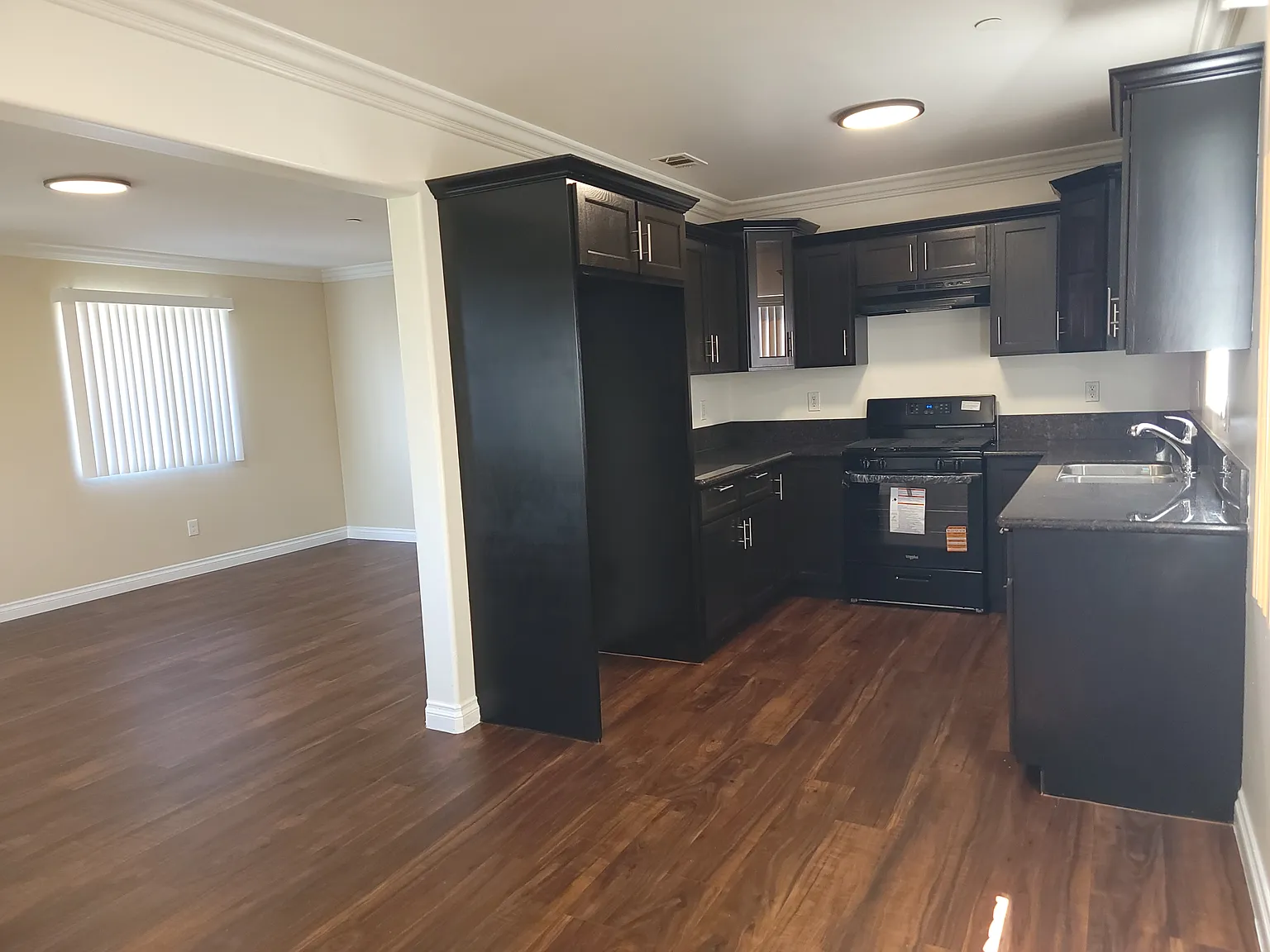 5 bed, 1750 sqft, $4,750 — Photo 4