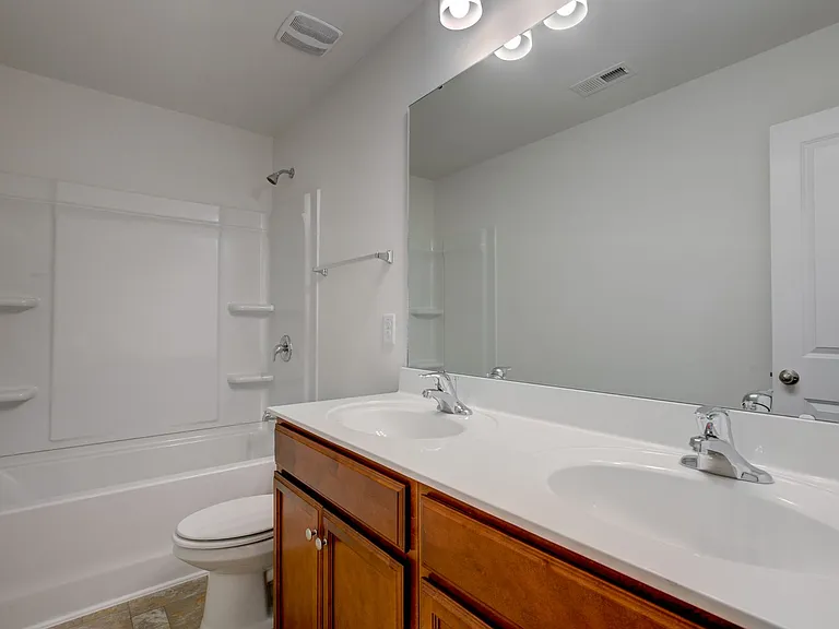 1171 Kerr St — Photo 18