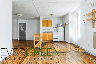 Rented by Evergreen Apartments BK