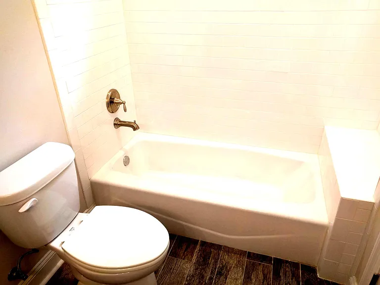 1829 Ashley Hall Way — Photo 32