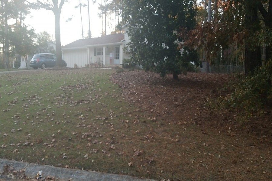 2nd image of 2920 Tiffany Dr SW