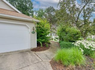 691 Hunters Trl #110, Akron, OH 44313