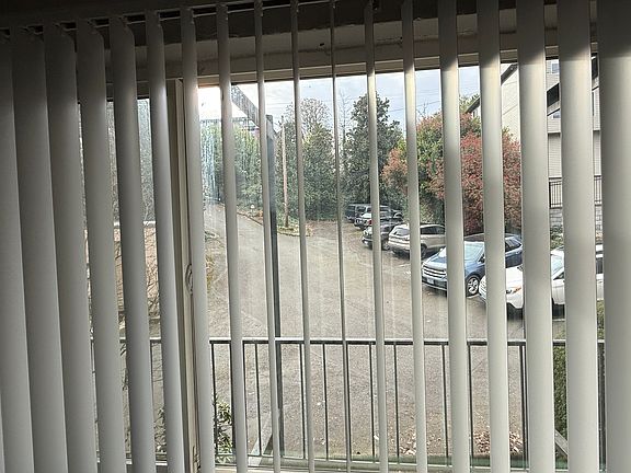 5th image of 320 S Lane St APT 27