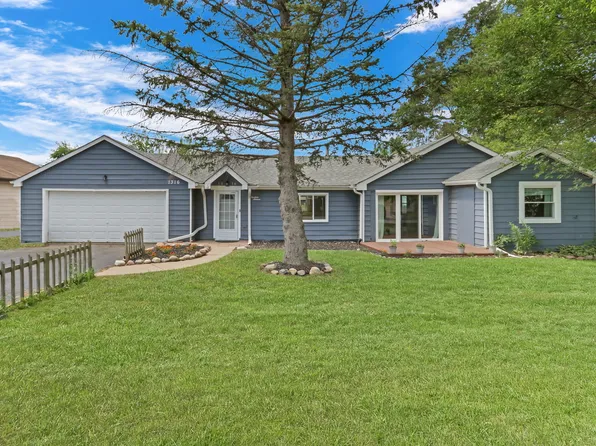 1316 N Park Dr, Round Lake Beach, IL 60073