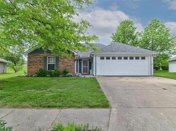 443 SW Laura Ln, Grain Valley, MO 64029