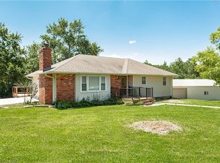 33391 Koala Cir, Excelsior Springs, MO 64024