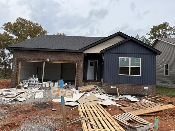302 Cardinal Crk, Clarksville, TN 37040