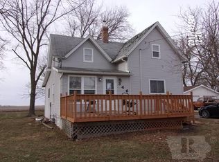 346 1st St SW, Badger, IA 50516