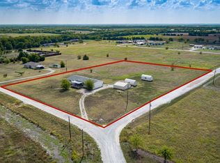 952 Private Road 459, Trenton, TX 75490