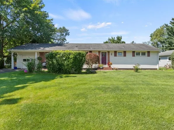 107 Horizon Dr, Rochester, NY 14625