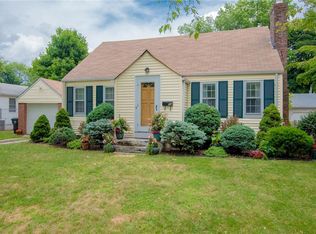 50 Normandy Dr, Warwick, RI 02886
