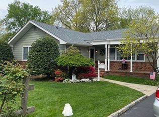 112 W Hill Rd, Colonia, NJ 07067