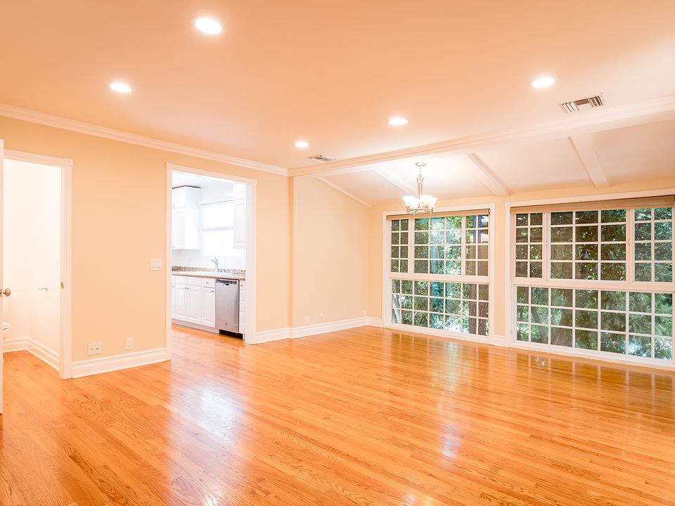 MAIN ROOM W/ TONS OF NATURAL LIGHT & RECESSED LIGHTING