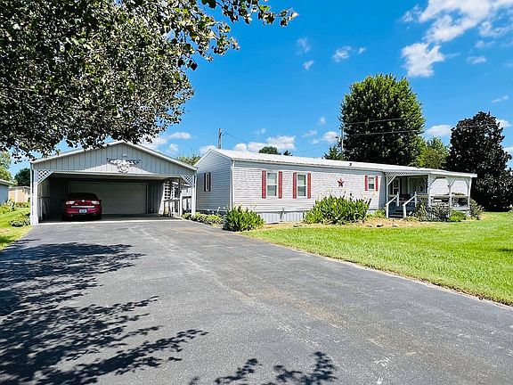 3rd image of 690 Vebb Smith Rd