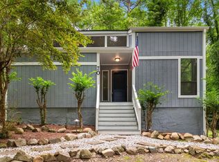 70 Willow Way, Chapel Hill, NC 27516