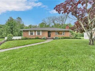 12 Willow Ln, New Windsor, NY 12553