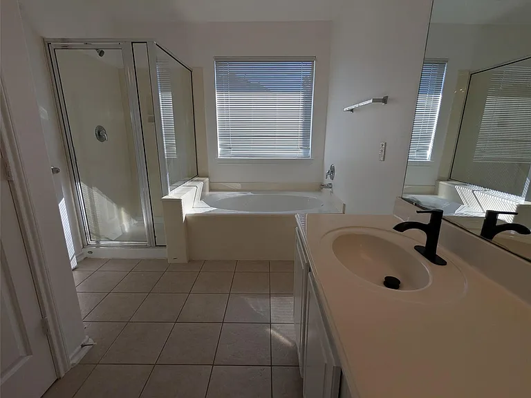 16515 Beckland Ln — Photo 11
