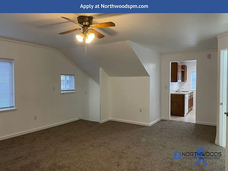 313 S Oakdale Ave — Photo 6