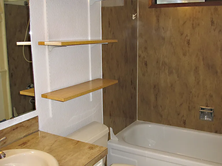 601 NW Ensign Dr — Photo 12