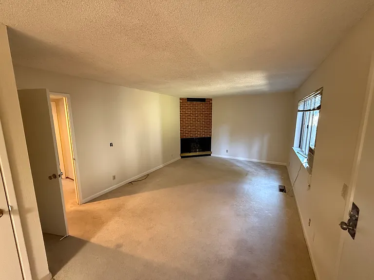 1369 Lexington Dr #2 — Photo 4