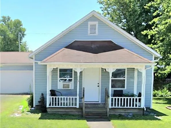 121 E Bryant St, Wayne, OH 43466
