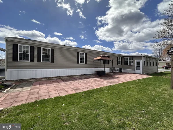 50 Carol Ann Dr, Lebanon, PA 17046