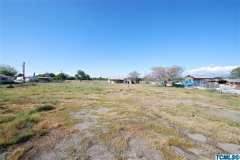 1st image of 15564 Avenue 296