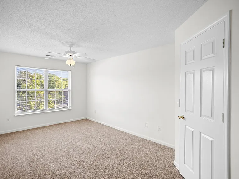 Greenhaven Trace Apartments — Photo 6