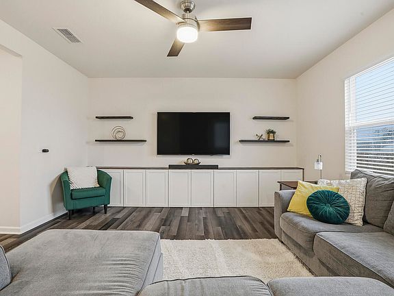 4th image of 3505 Polygon Pl