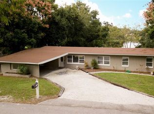 1116 E Lakeview Cir, Altamonte Springs, FL 32714