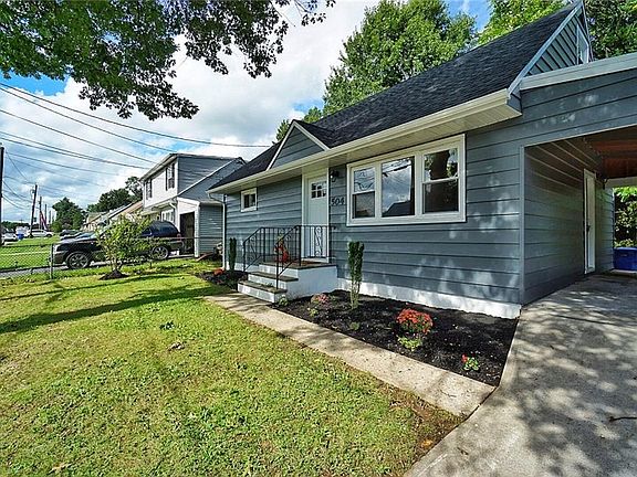 2nd image of 504 N Park Dr