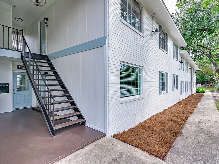 2915 Hope Ave #1 — Photo 7