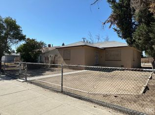 210 Decatur St, Bakersfield, CA 93308