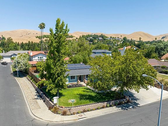 5th image of 5261 Jomar Dr