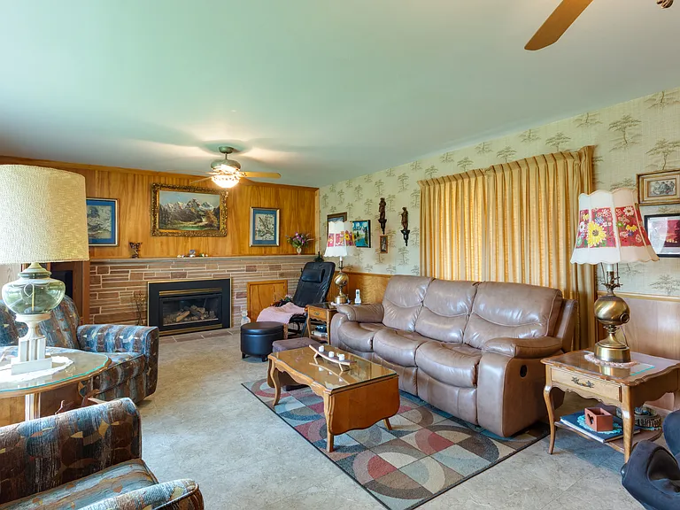 3105 Barnett St — Photo 25