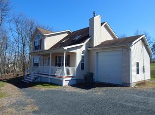 258 Haystack Rd, Henryville, PA 18332