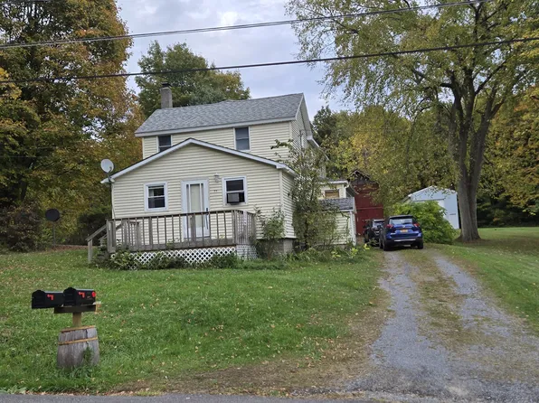 22 Lane Dr #B, Oswego, NY 13126