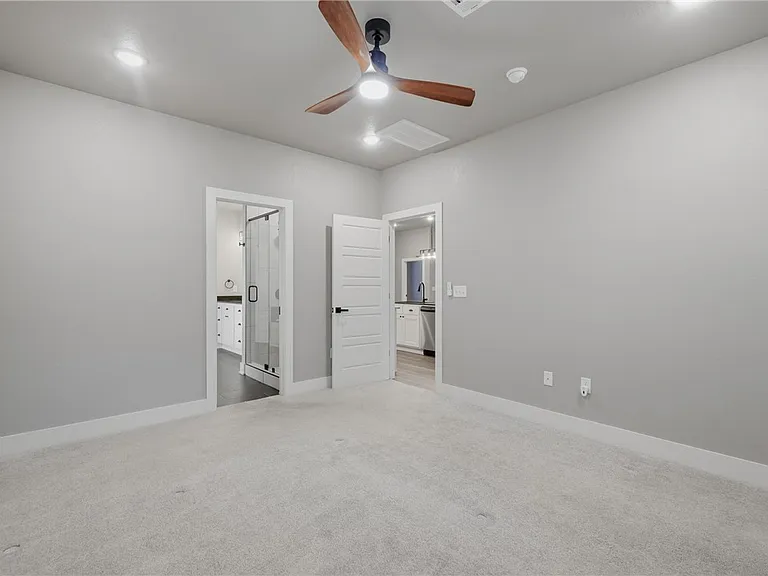 8 Leyland Dr — Photo 21