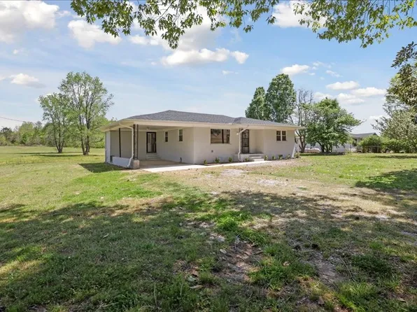 2725 Porter Rd, Mason, TN 38049