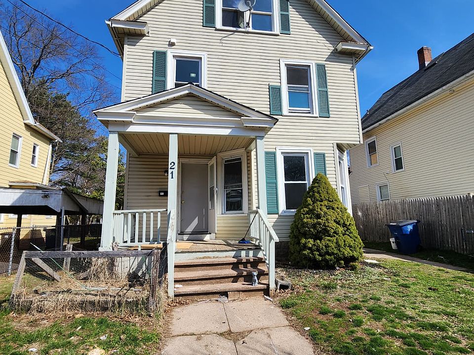 1st image of 21 Pond St #2121