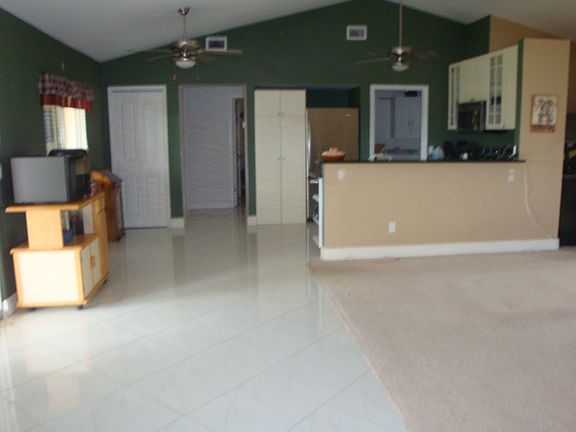5th image of 514 NW 26th Pl